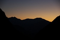 �����J�̌������ɃI�����W�F�ɐ��܂��O�x�H�̃V���G�b�g���Y�킾�B