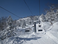 �f���炵����Ɍ������ă��t�g�͏㏸���Ă䂭�B