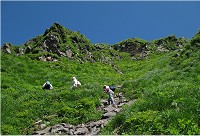 �U��Ԃ�Ƃ����藧�j�x�̎R�l�I