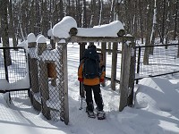 �d�C��̃Q�[�g��������B