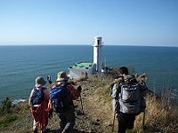 �����܂ō~���Ƒ��������S�B�ڂ̑O�ɓ��䂪�߂Â��B