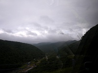 ���͍����̕��ɉ����Ă䂭�B�m���A�R�͉_�̒��E�E�E