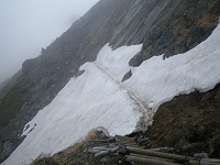 ��k�͐�؂��Ă���y�X�ʉ߁B