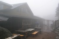 ���ɕ�܂ꂽ�Ԋx�z��B